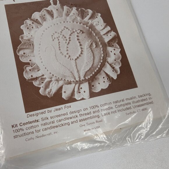 Cathy Needlecrafting Candlewickery CW Tulip Sachet Kit #7852 - Picture 4 of 4